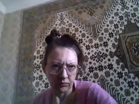 FayInessaKiss Live chatroom