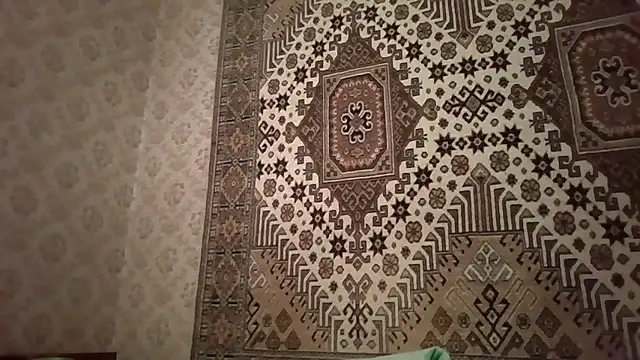 FayInessaKiss Cameră chat live
