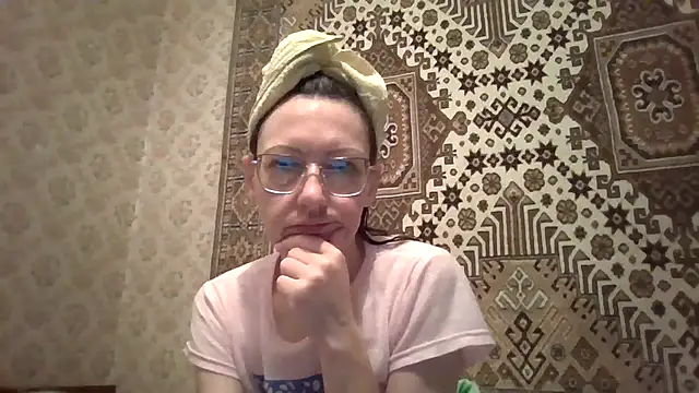 FayInessaKiss live-chat rom