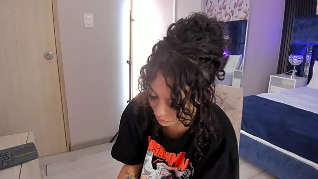 Chat soba uživo modela KatherineGomez