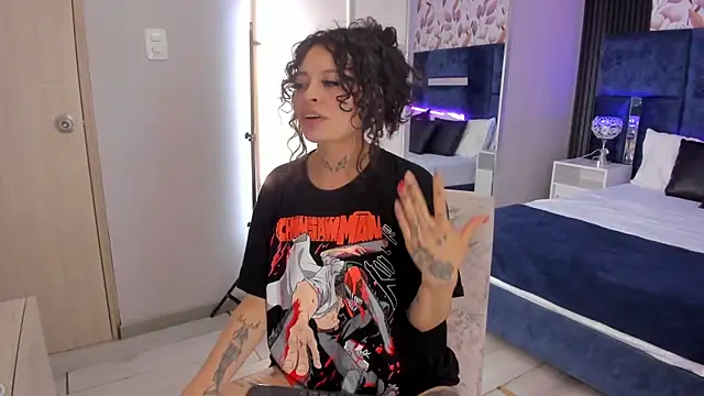 KatherineGomez's Live Chat Room