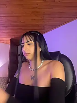 Živá chatovací místnost Hilary_pinkk