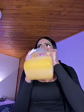 Živá chatovací místnost Hilary_pinkk