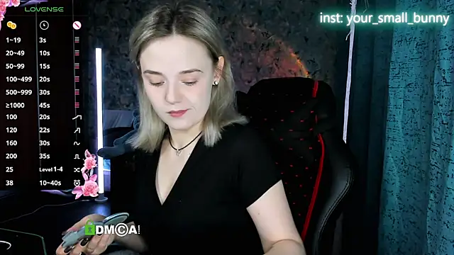 Živá chatovací místnost Your_small_bunny
