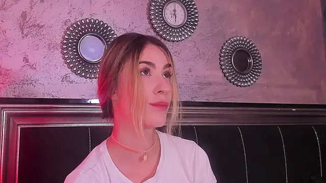 Chat soba uživo modela lauryncooper