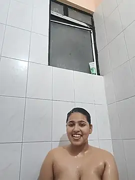 Cute-Simmi69 실시간 채팅방