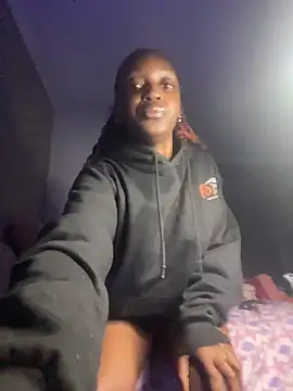 theyluvcrystal Live Chatraum