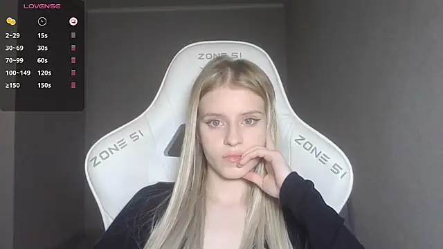 Helga__Pataki Live Chatrum