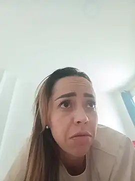 checho 现场聊天室