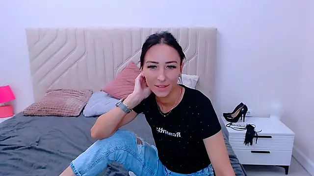 BURNING-BRUNETKAn Live chat-huone