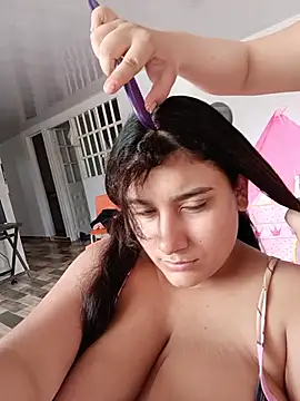 Sara_y_Amy – live chatrum
