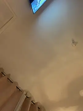 Chat soba uživo modela KristalJem