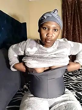SquirtpussyAna2 Adlı Modelin Canlı Sohbet Odası