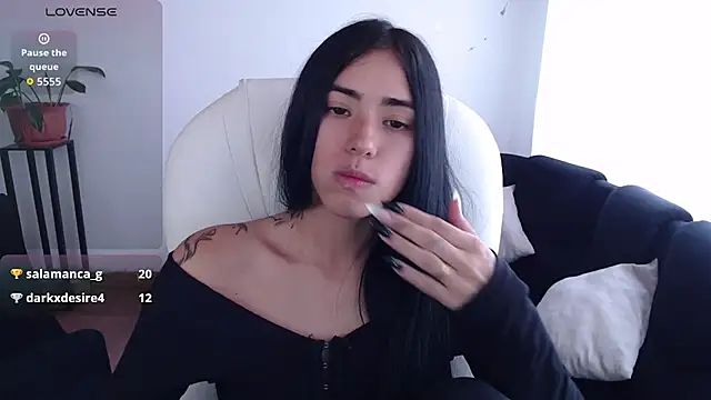 LESLIEBLACK_: δωμάτιο απευθείας συνομιλίας