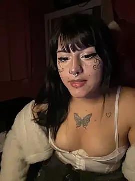 Swettielilly Adlı Modelin Canlı Sohbet Odası