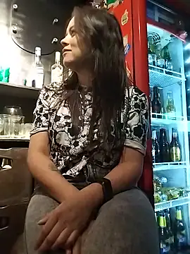 karlagiraldo198's Live Chat Room