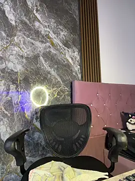 Živá chatovací místnost nicol_jone1