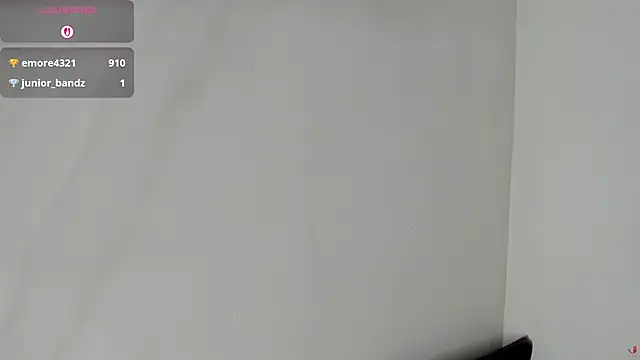Iris_Thompson_ Live Chatraum