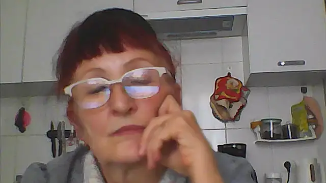 TanyaSweet634 élő chatszobája