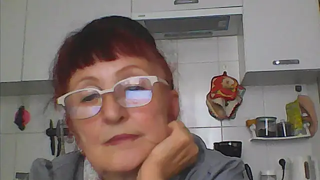 Živá chatovací místnost TanyaSweet634