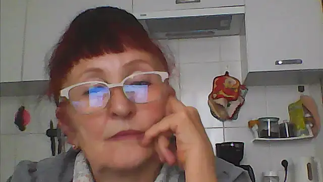 Živá chatovací místnost TanyaSweet634