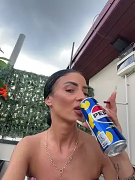 FeetVibe Adlı Modelin Canlı Sohbet Odası