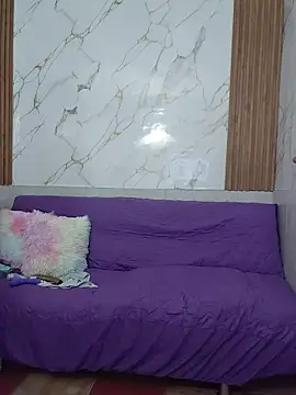 غرفة دردشة kiara_scottt المباشرة