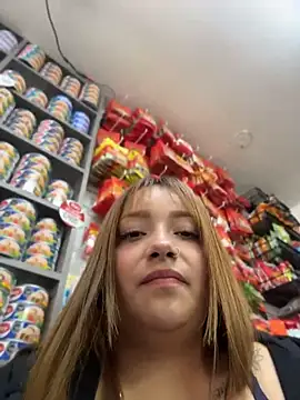 Tatiana_O Adlı Modelin Canlı Sohbet Odası