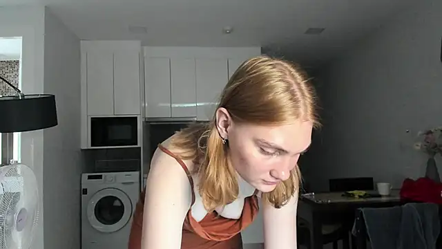 ReddHotPipper Adlı Modelin Canlı Sohbet Odası