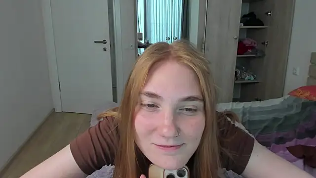 Chat soba uživo modela ReddHotPipper