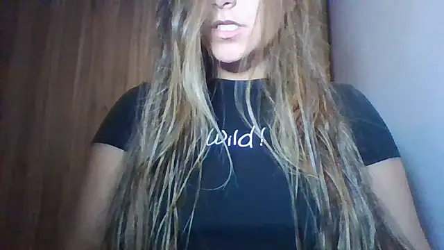 Evasapples' Live Chat Room