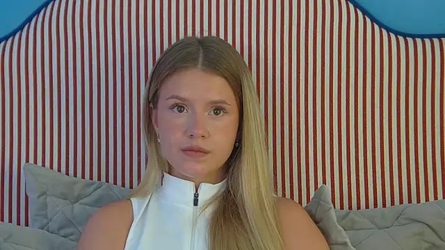 MilanaBalmain's Live Chat Room