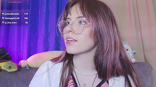 cherrybom969: онлайн-чат