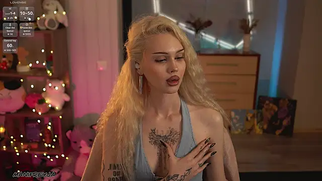 ManiFreyja Live chatroom