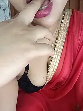EeshaQueen 现场聊天室