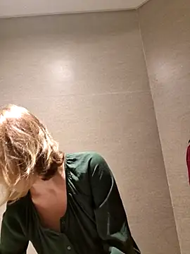 Phòng Chat Trực Tiếp Public_Katrisha