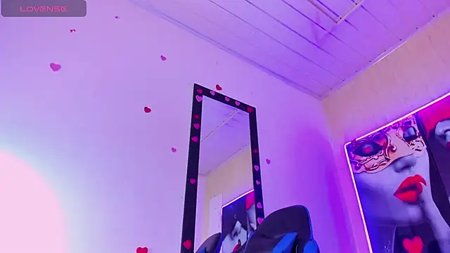 zoe_connor19's Live Chat Room