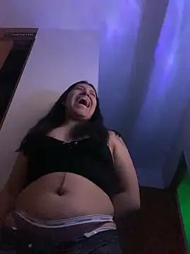 SmokyDee Adlı Modelin Canlı Sohbet Odası