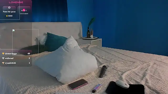 Sala de chat en directo de Linablueeyed
