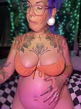 Eva_Monroe- Adlı Modelin Canlı Sohbet Odası