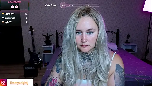 Chat soba uživo modela Emmybrightj_