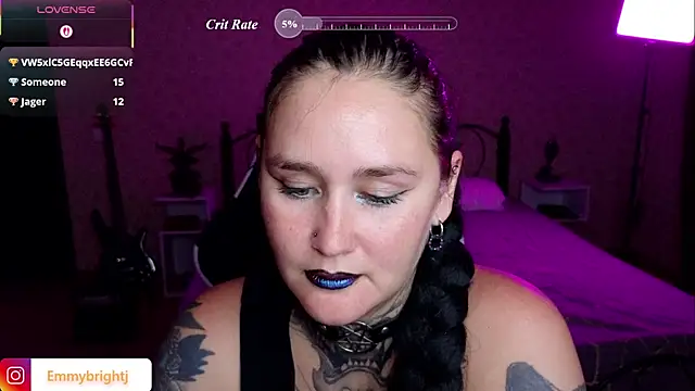 Emmybrightj_ Live Chatrum