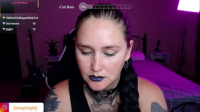 Sala de chat en directo de Emmybrightj_