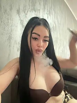 Briana_lrs Adlı Modelin Canlı Sohbet Odası