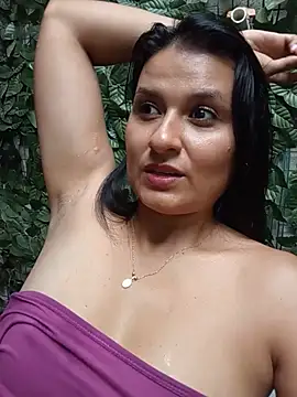 elena_jonees লাইভ চ্যাট রুম