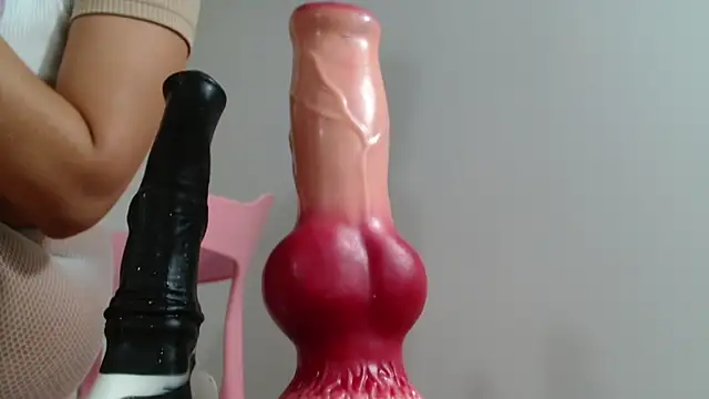 Chat soba uživo modela Full_Fist