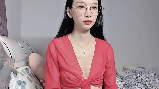 Lili-2's Live Chat Room