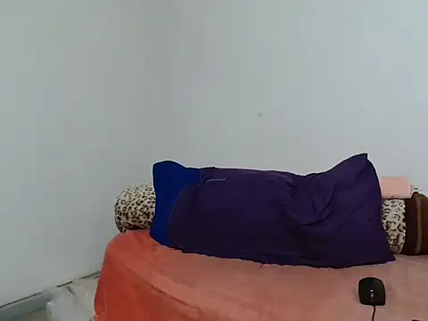 Chat soba uživo modela Feathergal69_