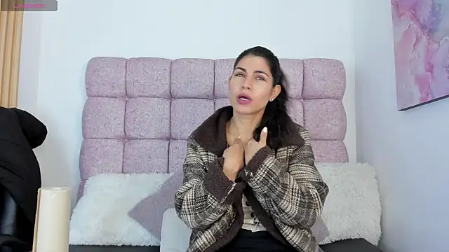 Harmony_Hills – live chatrum