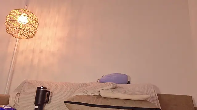 Živá chatovací místnost Yuriko_May